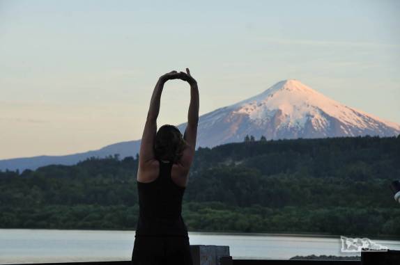 Espreguiçando-se no fim de tarde em Pucón, no sul do Chile
